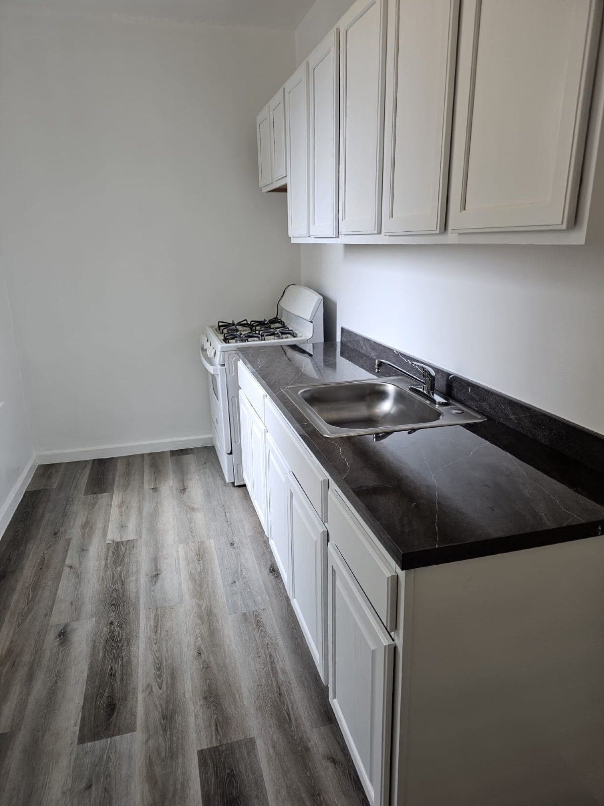Apartment Turns & Residential Interiors